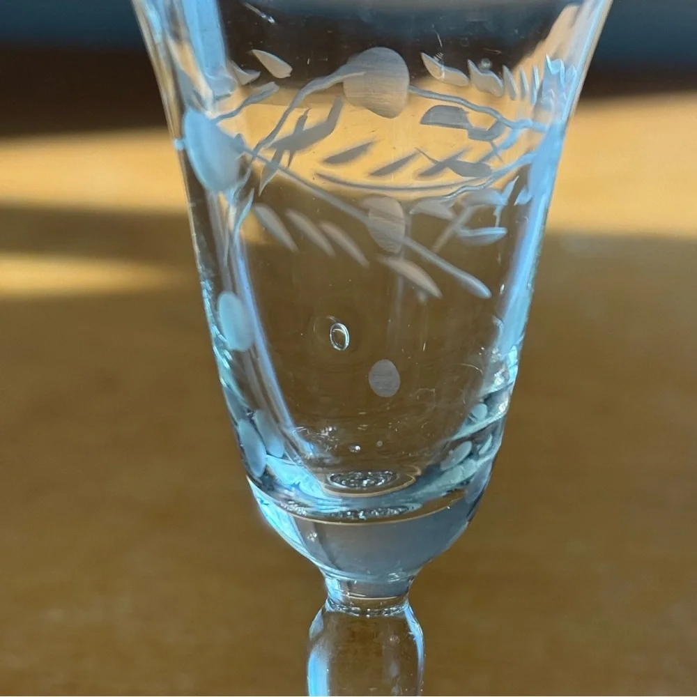 Vintage 0.7 ounce etched‎ Crystal shot glass